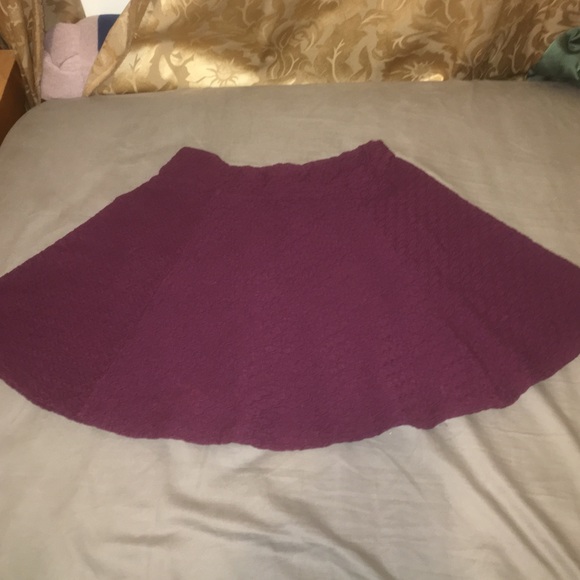 Maroon pleated skirt