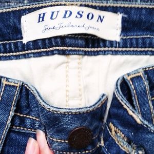 New Hudson Capri Short Pants💙