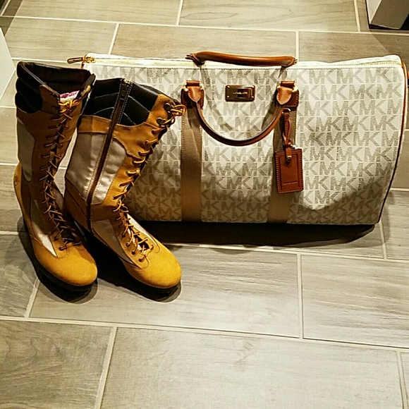 Boots DISCOUNTED ORIG POSTED FOR $90!!