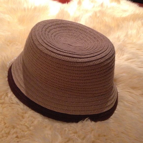 Light brown hat with brown trim
