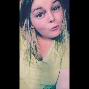 Meet your Posher, Devin