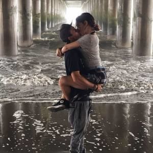 Meet your Posher, Louis