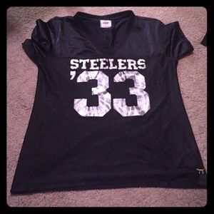 Pink steelers jersey.
