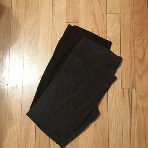 2 pairs of maternity leggings