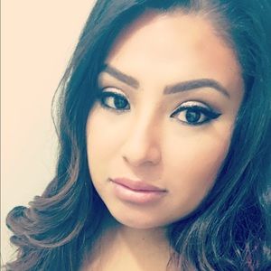 Meet your Posher, Marlen