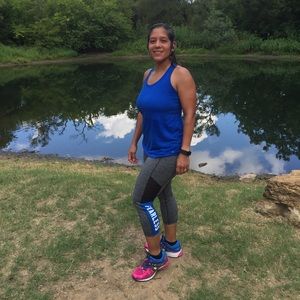 Meet your Posher, Stacy