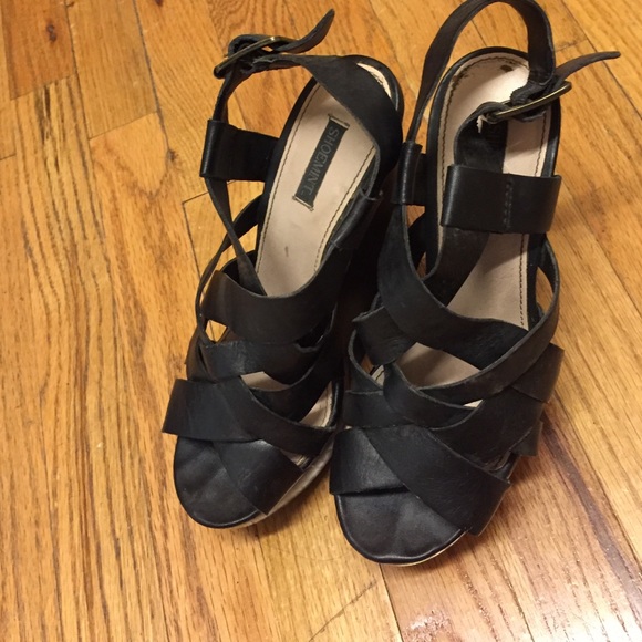 Black super comfortable and tall wedges! - Picture 3 of 3