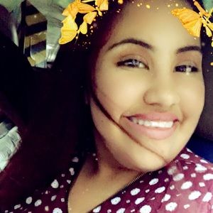 Meet your Posher, Viviana