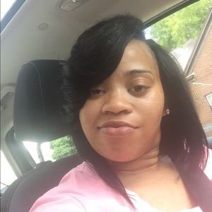 Meet your Posher, Iesha