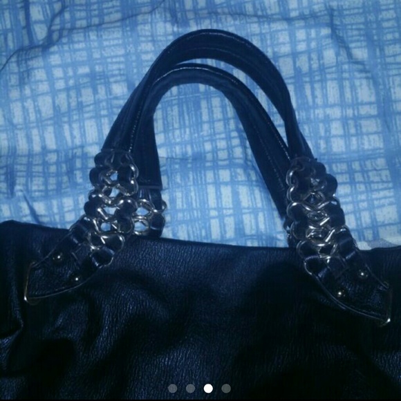 Black Purse - Picture 3 of 4