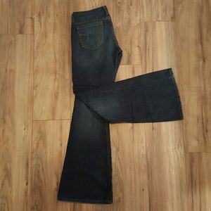 American Eagle flair Jeans