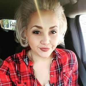 Meet your Posher, Andria