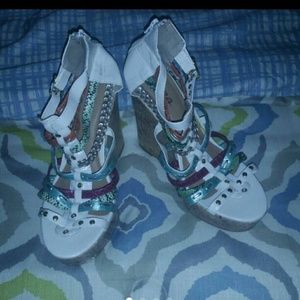 Multicoloured Wedges