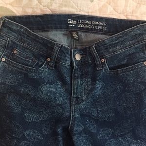 Gap Legging Skimmer with Leaf Print, size 0 (25)