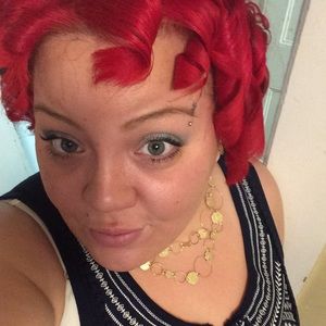 Meet your Posher, Frances