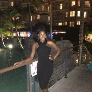 Meet your Posher, Nicole