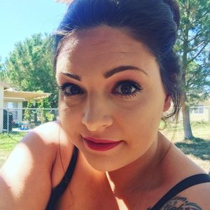 Meet your Posher, Virginia