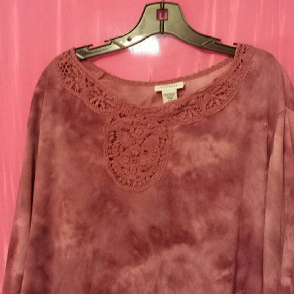 Tye dyed 3/4 length sleeve tunic