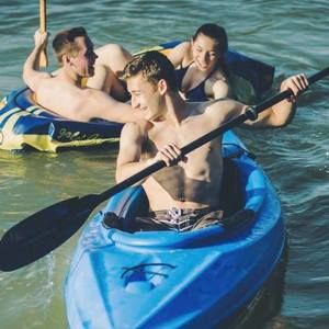 Meet your Posher, Elijah