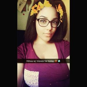 Meet your Posher, Alexis