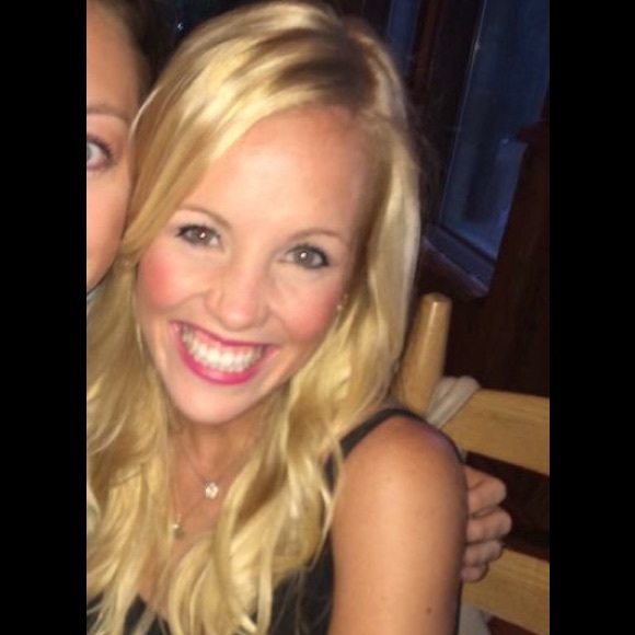 Meet your Posher, Devon-leigh - Picture 3 of 7