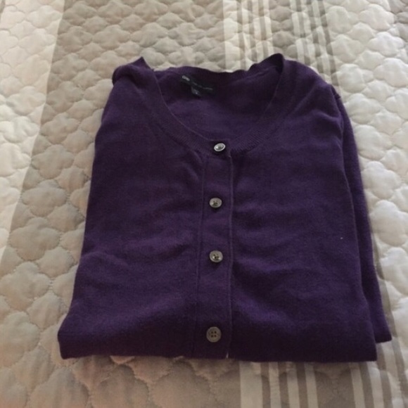 GAP Sweaters - 🔴3 for $10🔴Pretty purple cardigan