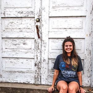 Meet your Posher, Caroline