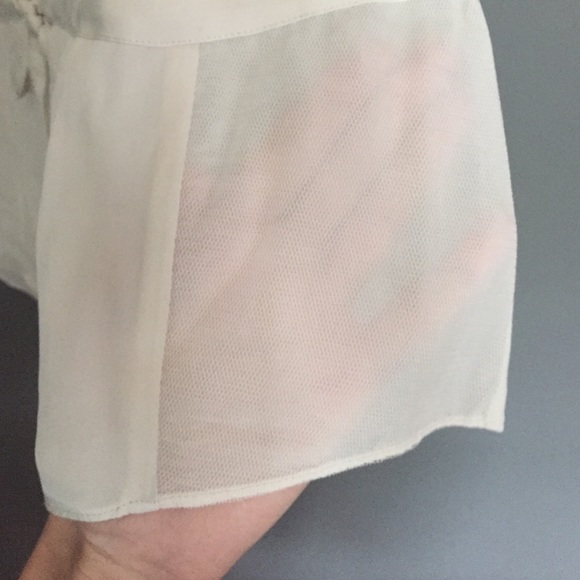 Ivory silk top - Picture 4 of 4