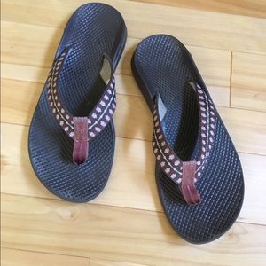 Chaco flip flops 8