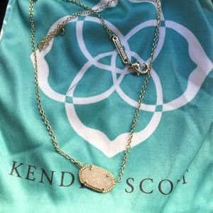 Kendra Scott necklace