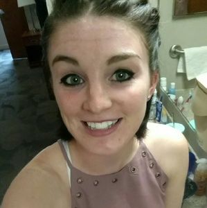 Meet your Posher, Kaylea