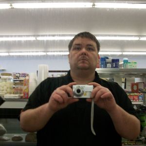 Meet your Posher, Dennis