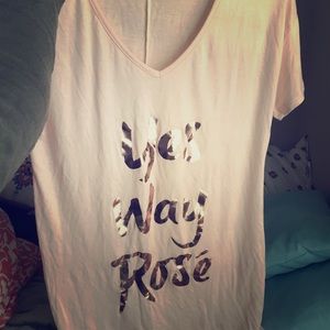 Graphic tee! Yes way rose'!