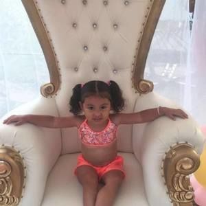 Meet your Posher, Dayna