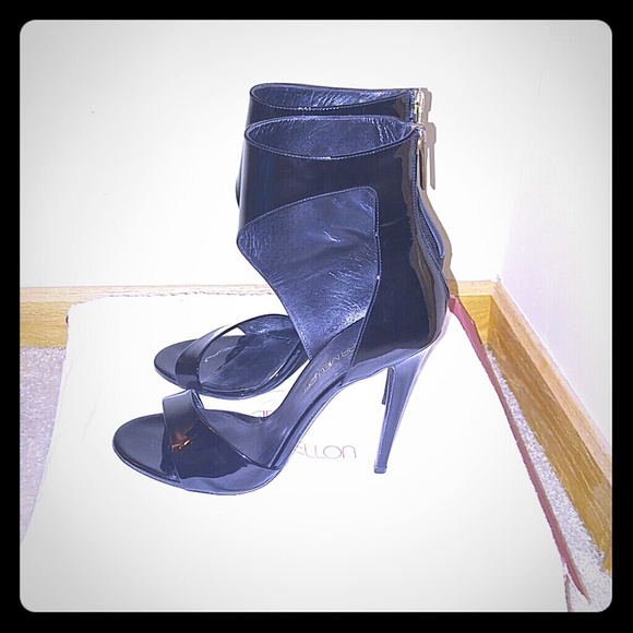 Tamara Mellon Patent leather sandals