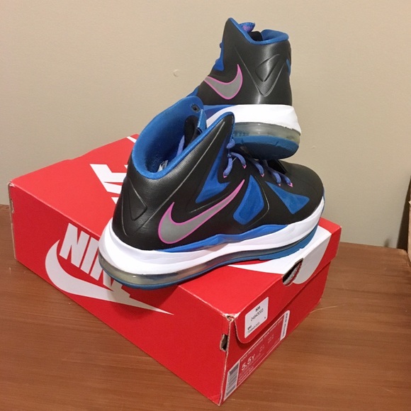 Authentic Lebron 10X GS(big kids) - Picture 2 of 4