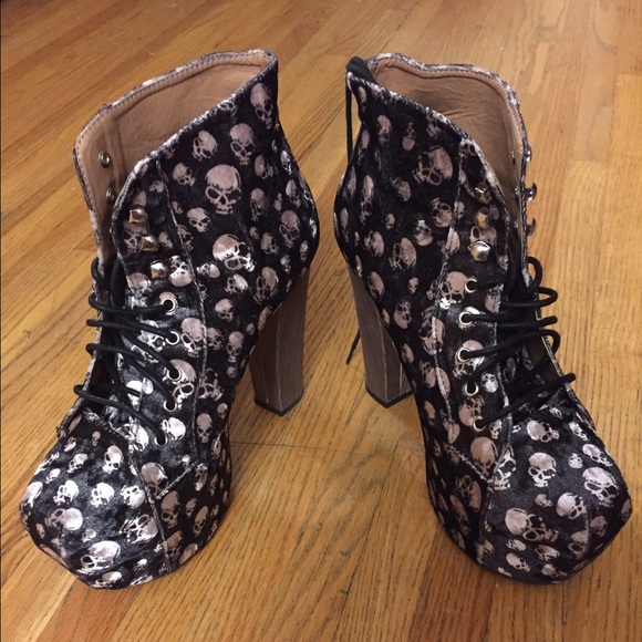 Shoe Republic - Alexander: skull booties