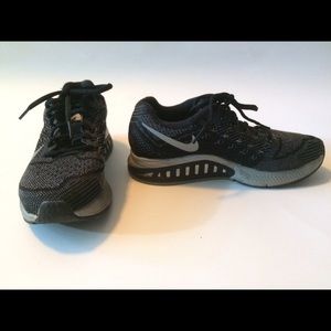 Nike Air Zoom Structure 19 Running Shoes