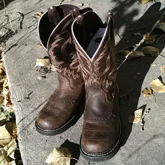 Justin Gypsy 13" tall round toe boots