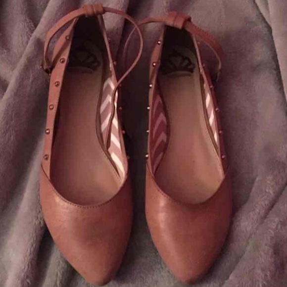 Fergalicious by Fergie flat.