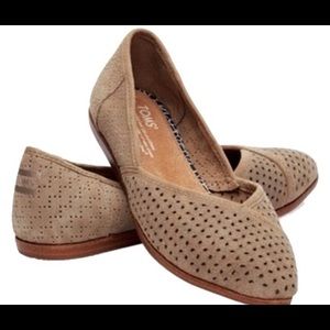 Toms Jutti Flats.