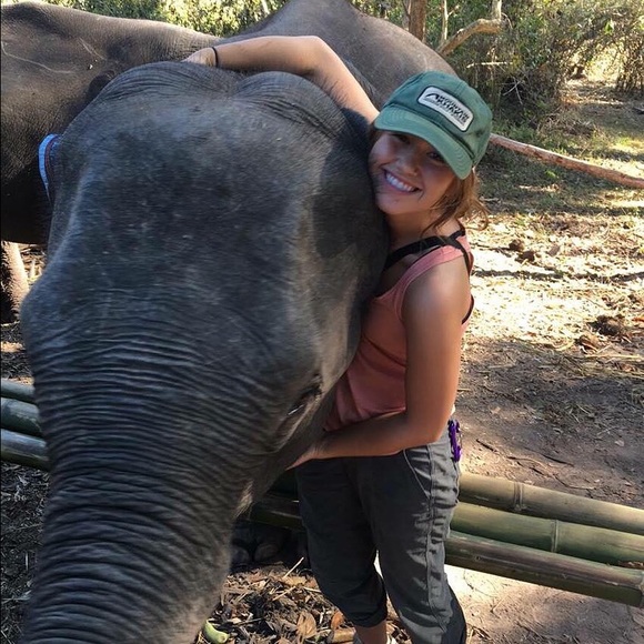 Meet your Posher, Rain - Picture 4 of 4