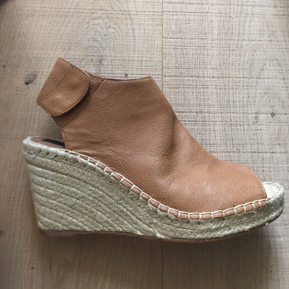 SOLD Steven Maden shoes