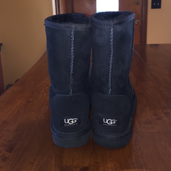 UGG Shoes - Classic Short Black Uggs - Woman's Size 8