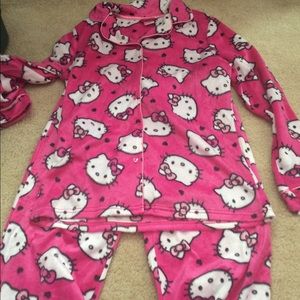 Womens hello kitty pajama set
