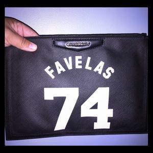 GIVENCHY ANTIGONA' FAVELAS 74 PRINT ZIP CLUTCH!!!