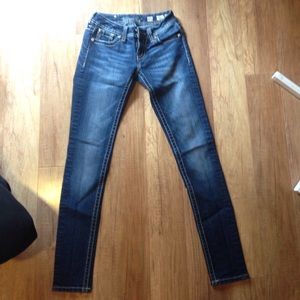 Gently Used Miss Me Skinny Jeans