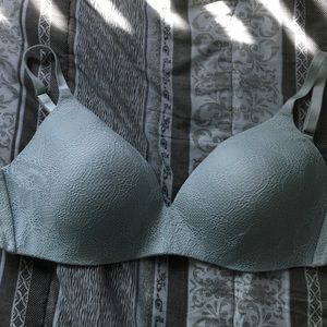 Victoria secret bra 36d