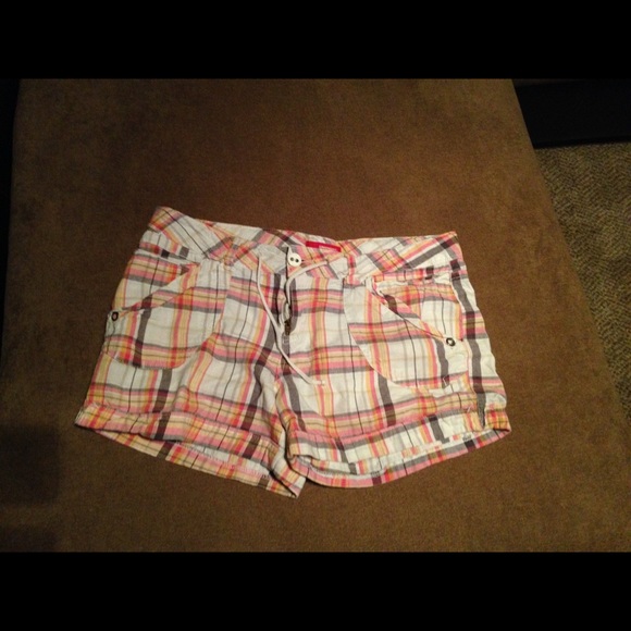 Size 15 plaid shorts - Picture 1 of 1