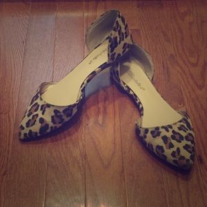 Leopard print flats